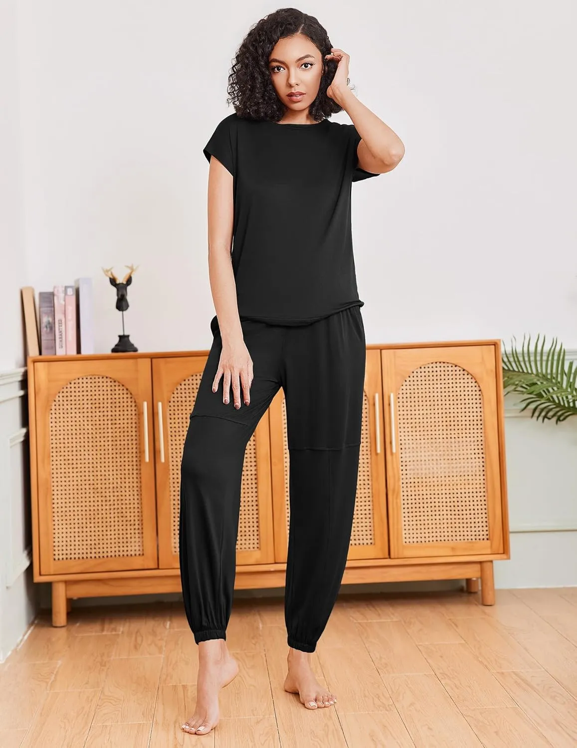 Ekouaer Pajamas for women 2 Piece Lounge Set Cap Sleeve Sleepwear Joggers Pants Pjs with Pockets S-XXL