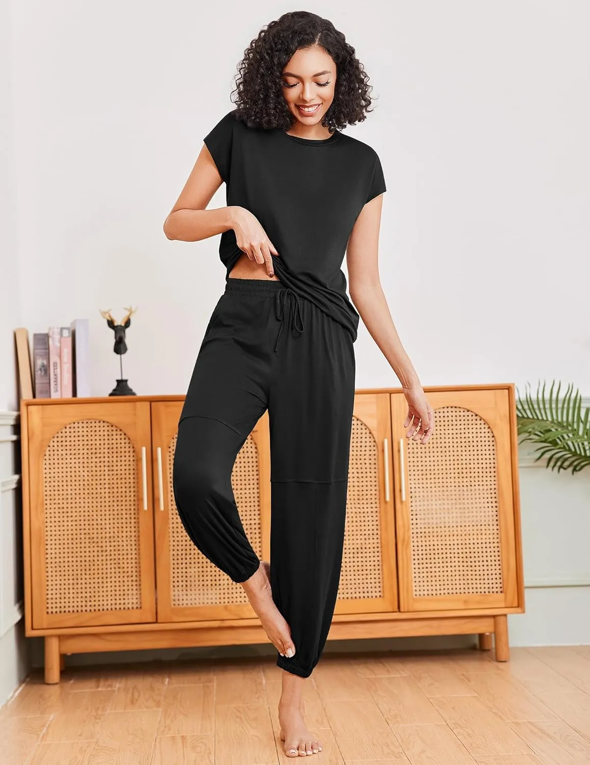 Ekouaer Pajamas for women 2 Piece Lounge Set Cap Sleeve Sleepwear Joggers Pants Pjs with Pockets S-XXL