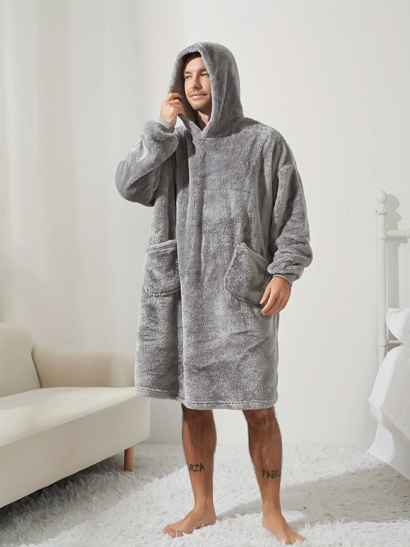 Stylish 1 Pc Men's Thickened Long Sleeve Hooded Bathrobe With Pockets - Casual Fleece Pullover Sleepwear For Winter, Breathable Non-Sheer Material Sleep Robe